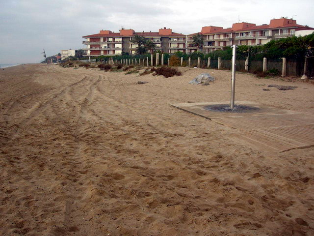 Tornada a la normalitat de la platja de Gav Mar en el sector de Llevant Mar on hi havia hagut regressions de la platja l'any 2008 (9 de Desembre de 2011)